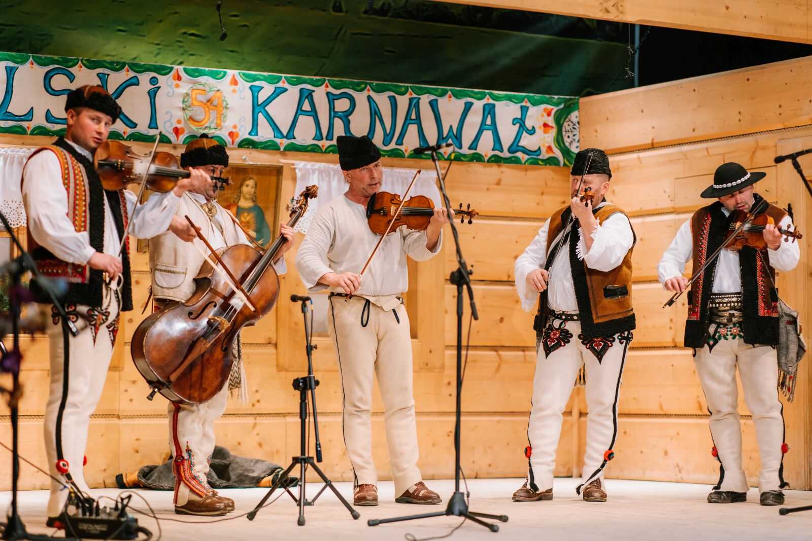 Dom Ludowy pq5a8675--mini